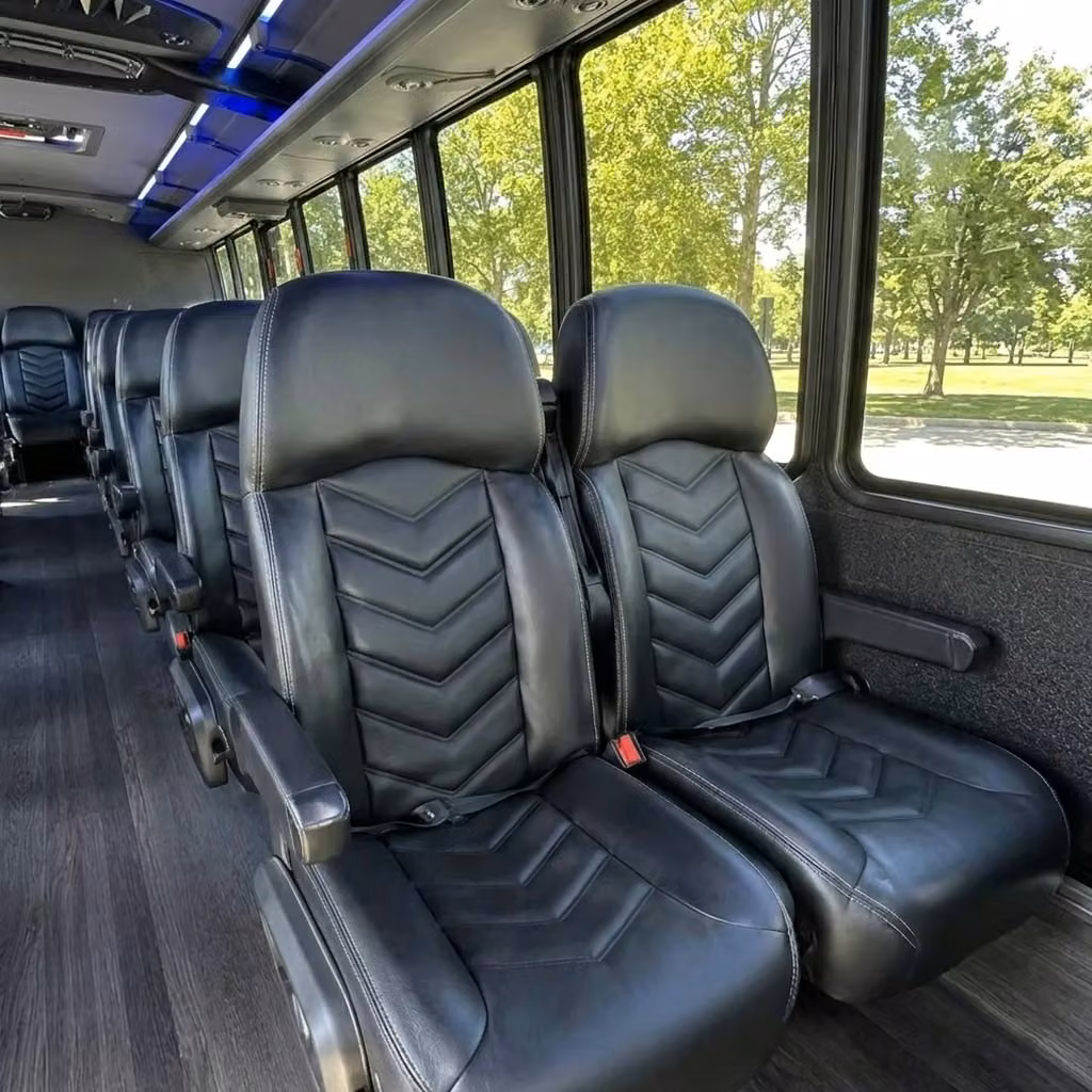 sheboygan 28 passenger minibus seating