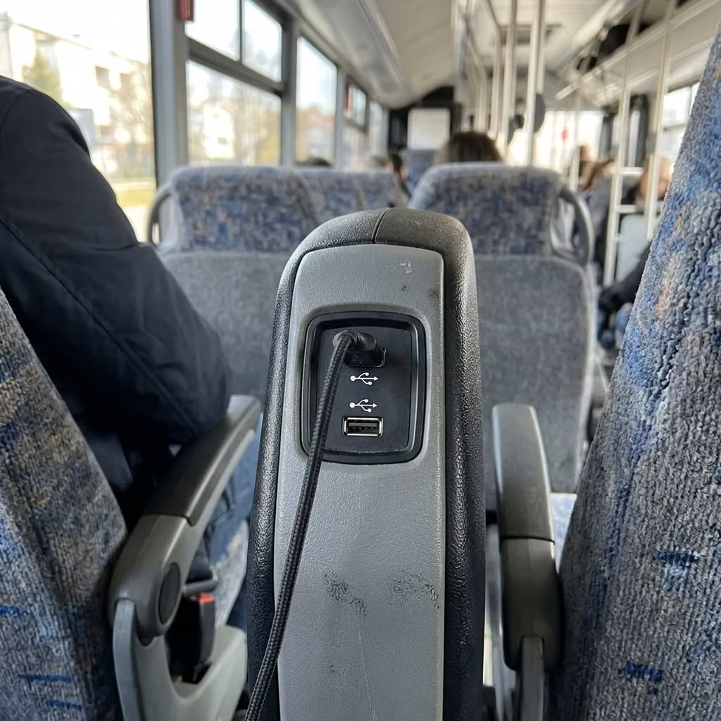 sheboygan 28 passenger minibus usb charging
