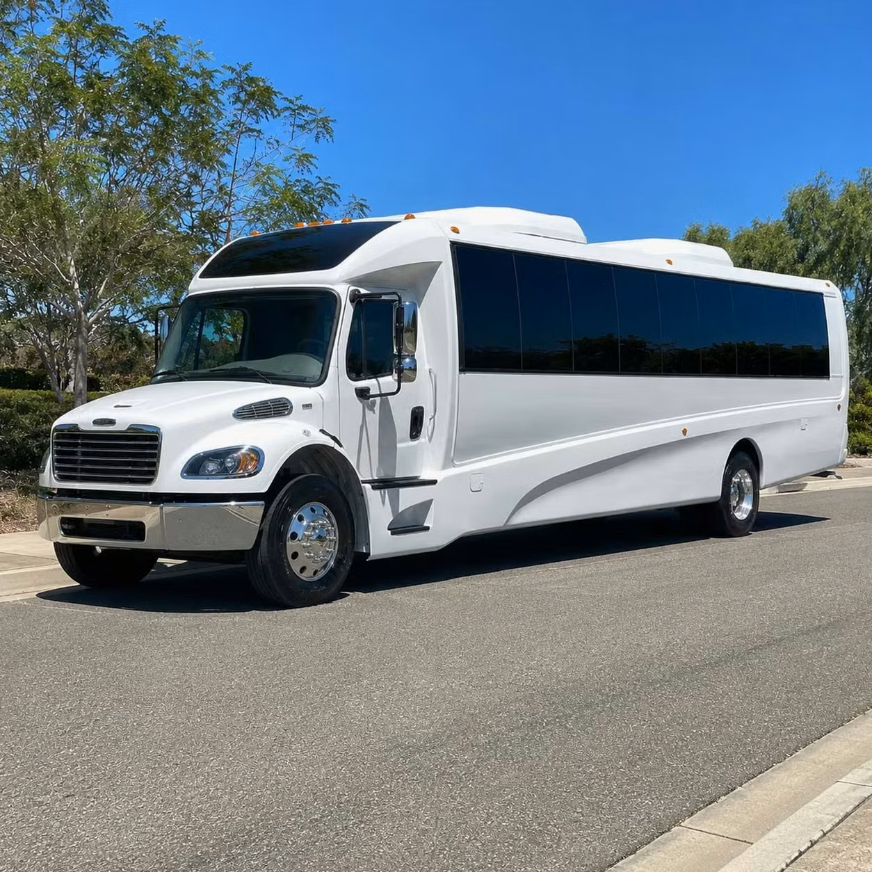 sheboygan 35 passenger minibus rental