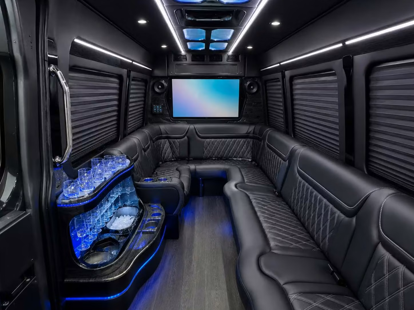 sheboygan charter bus rentals for college tours