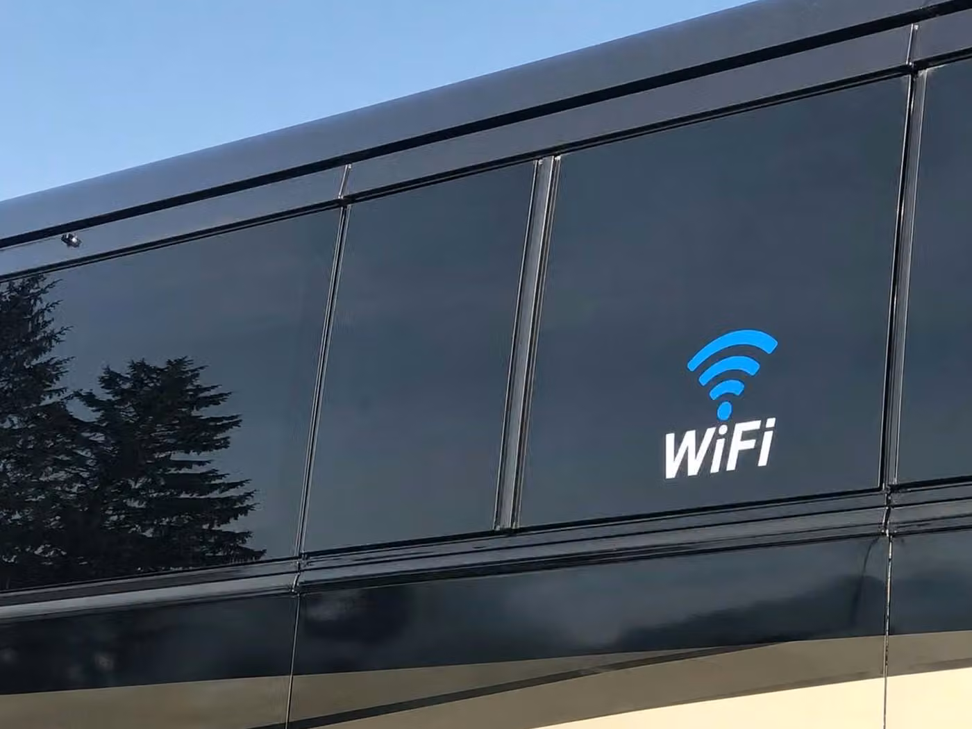 sheboygan sprinter van rental with driver wifi